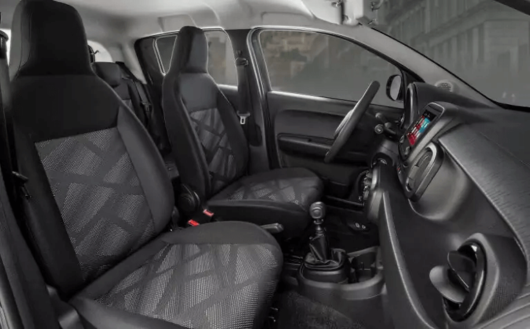 Fiat Mobi 2021 interior