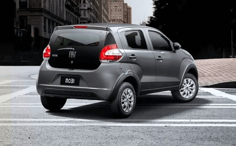 Fiat Mobi 2021 traseira direita