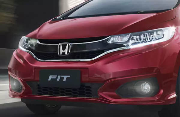 Honda Fiti 2021 faróis
